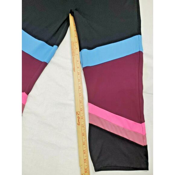 Flirtitude Size XXL Active Womens Black Striped Elastic Capri Leggings Pants 2XL - Picture 6 of 6